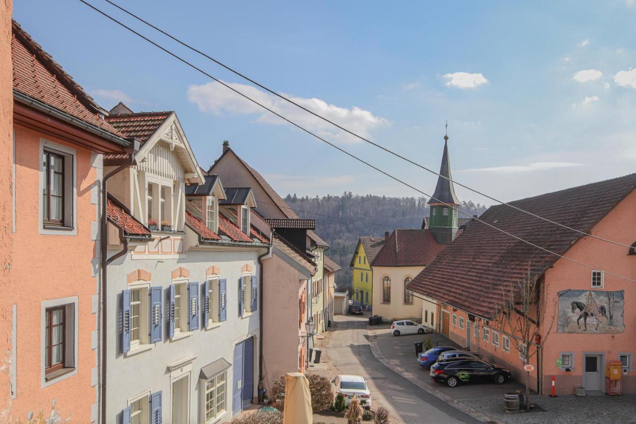 Landgasthof Hotel Rebstock Stuhlingen Eksteriør bilde